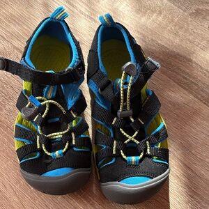 Keen Kids Black and Blue Water Shoes